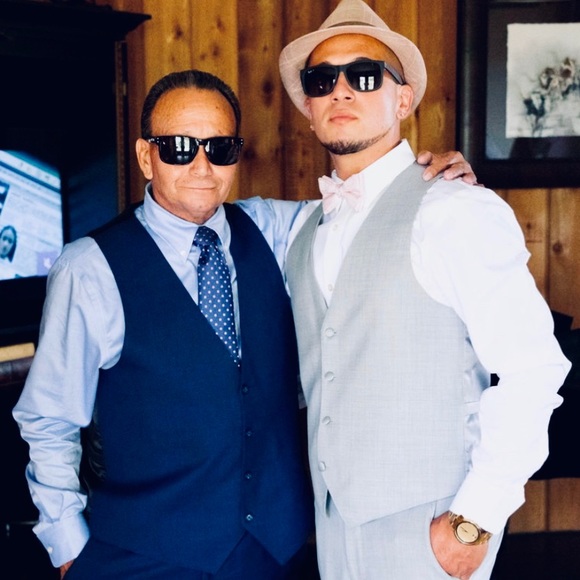 Meet your Posher, Bobby - Picture 4 of 14